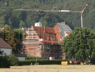 Sturmfeste Dachdeckung für Schule Abb 1