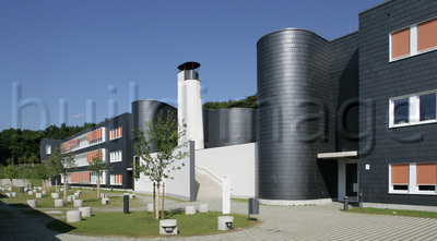 Hochschule in Schiefer Abb 03