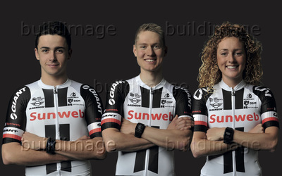 REN 1703 Sunweb 01